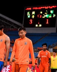  摩纳哥客场平局错失登顶良机  