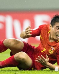 ewc电竞世界杯-升班马波鸿爆冷擒狼堡，日本新星连场破门  