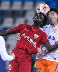 2025电竞世界杯-药厂中场铁闸重伤，主教练坦言防线告急  